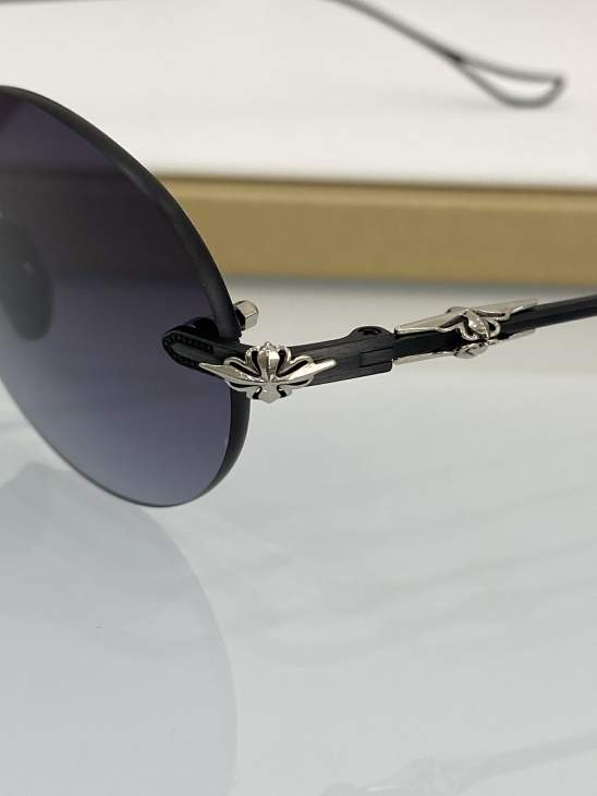 Picture of Chrome Hearts Sunglasses _SKUfw73376559fw